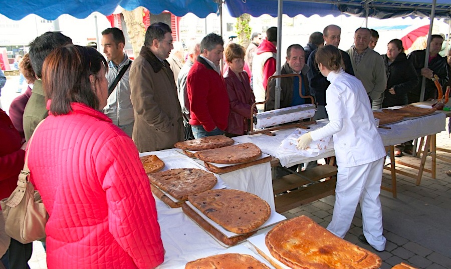 Venta de empanadas en la feria