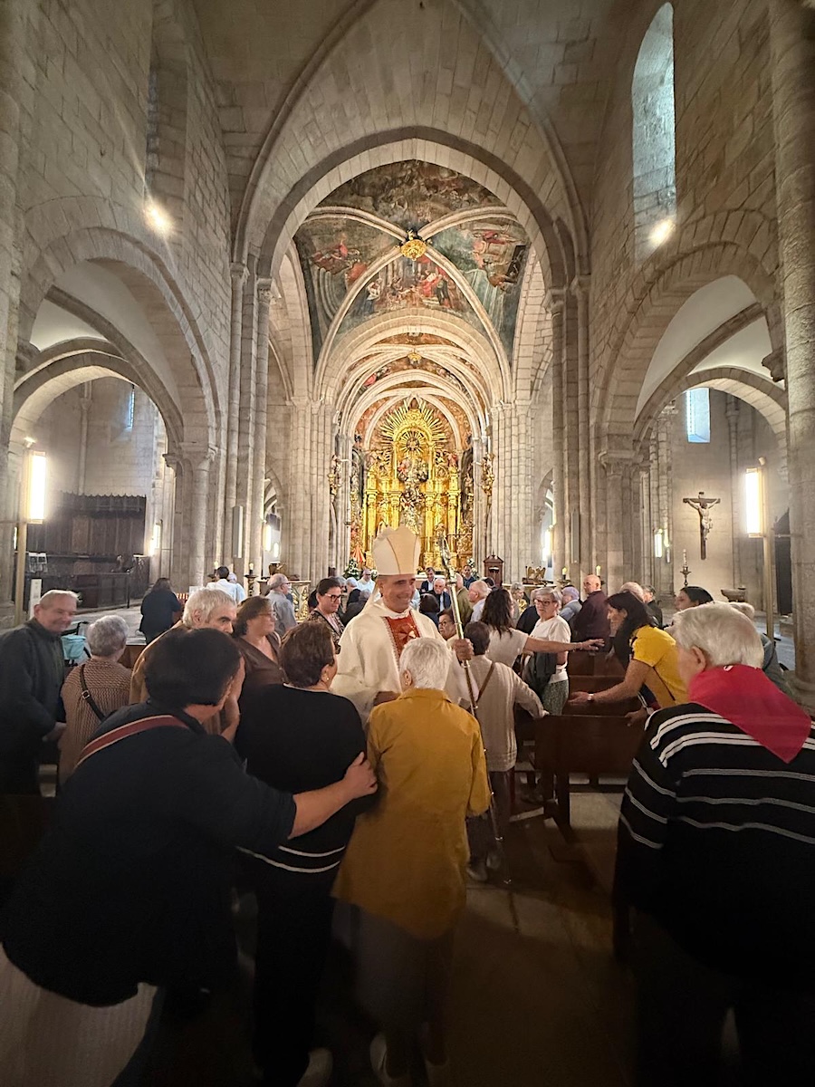 La jornada comenzó con un acto religioso en la Catedral de Mondoñedo