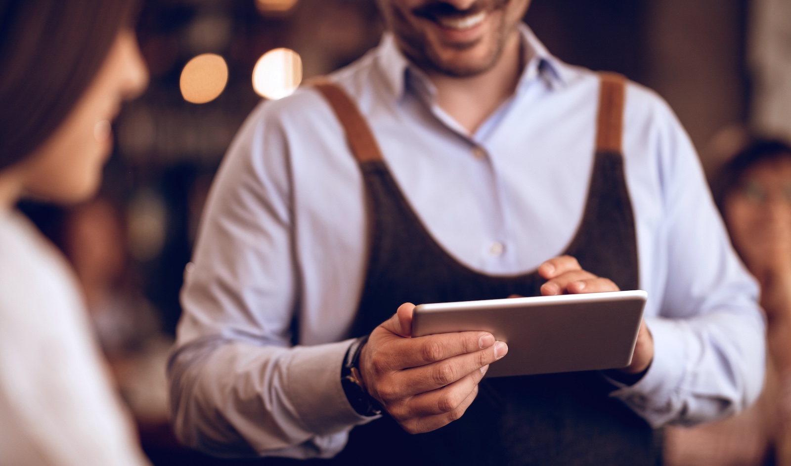 Sistema de gestión de turnos y mesas en negocios de hostelería