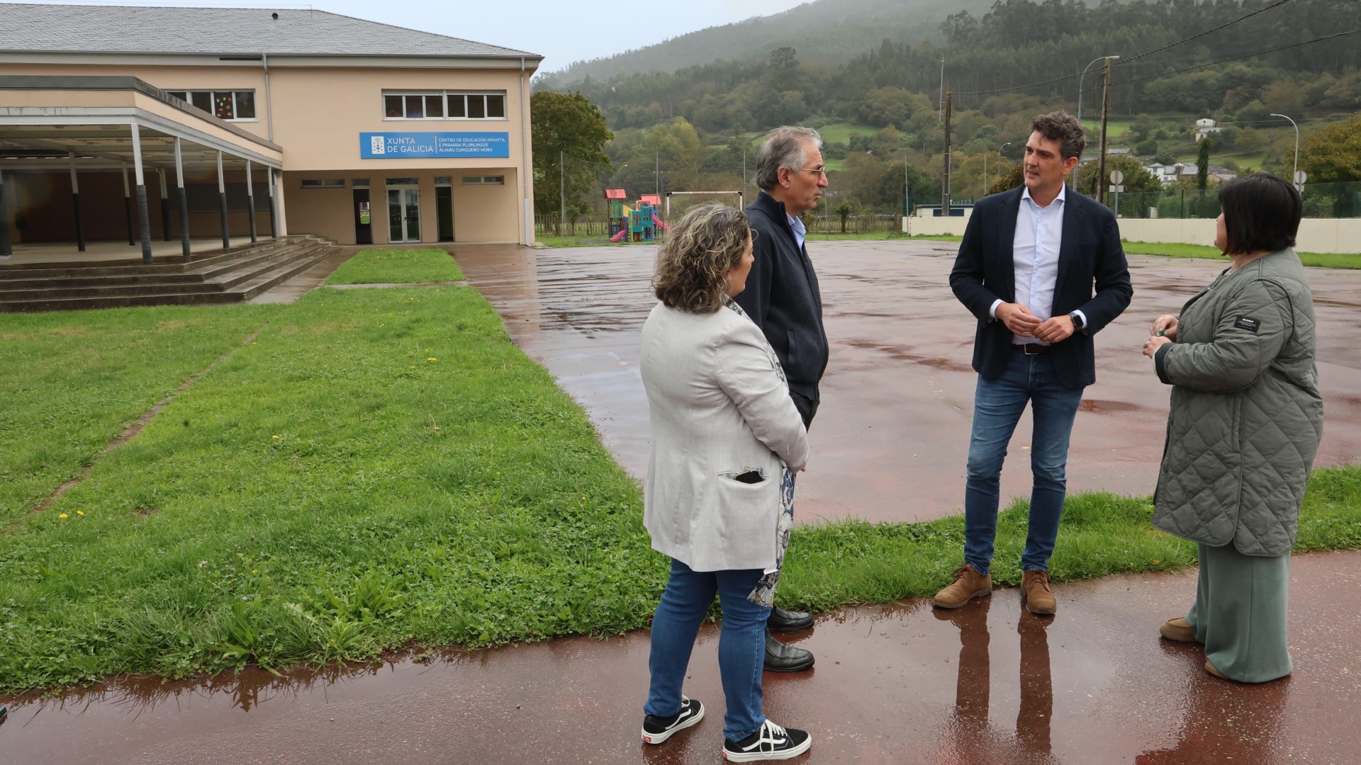 El delegado de la Xunta en Lugo comprobó el resultado de las obras en el CEIP Álvaro Cunqueiro